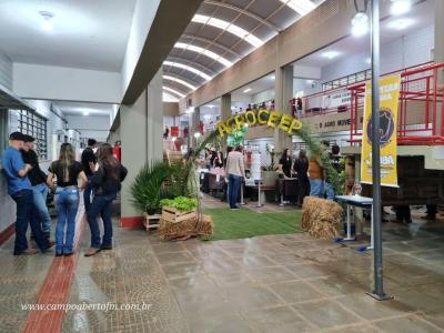 Escola  TÃ©cnica realiza a Primeira Feira de EducaÃ§Ã£o e TÃ©cnologia