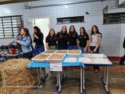 Escola  TÃ©cnica realiza a Primeira Feira de EducaÃ§Ã£o e TÃ©cnologia