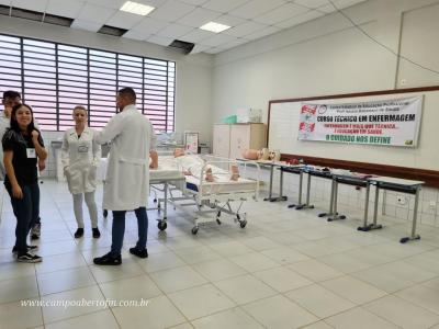 Escola  TÃ©cnica realiza a Primeira Feira de EducaÃ§Ã£o e TÃ©cnologia