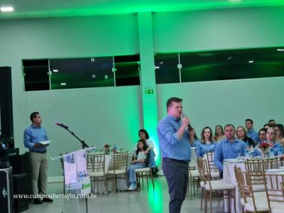 Programa Sicredi Fortalece entrega Certificado de conclusÃ£o a 91 associados da regiÃ£o