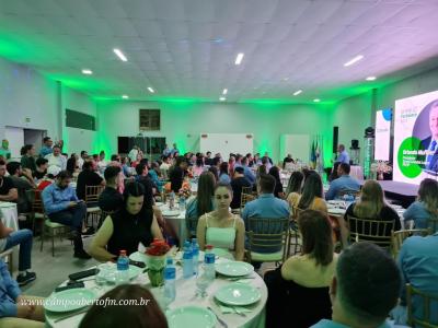 Programa Sicredi Fortalece entrega Certificado de conclusÃ£o a 91 associados da regiÃ£o