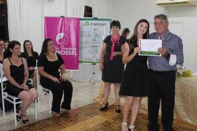 COPROSSEL â€“ Mulheres da Coprossel concluem, com sucesso, o curso de Desenvolvimento de LideranÃ§a 