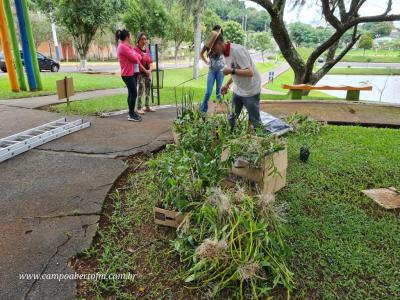Jornal Correio do Povo realizou sÃ¡bado plantaÃ§Ã£o de mudas no lago I