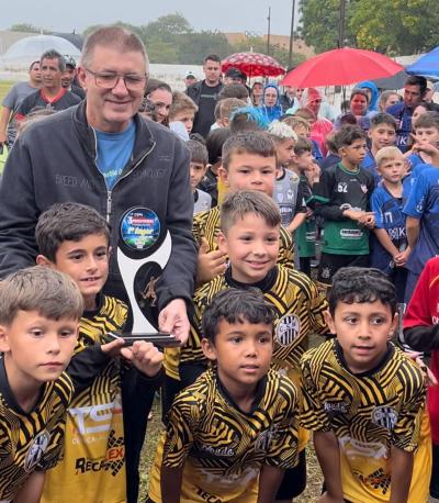 Confira os campeÃµes da 1Âª Copa Restaurante 3 Fronteiras de Futebol 7 Su9 e Sub10