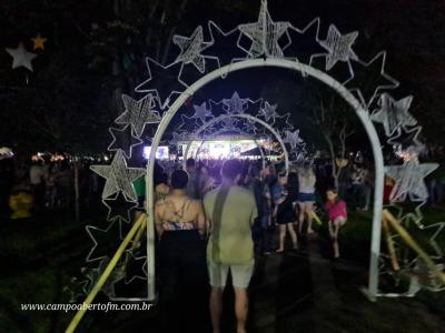 Natal de Laranjeiras 2023: abertura reÃºne famÃ­lias laranjeirenses na PraÃ§a Nogueira do Amaral