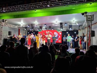 Natal de Laranjeiras 2023: abertura reÃºne famÃ­lias laranjeirenses na PraÃ§a Nogueira do Amaral