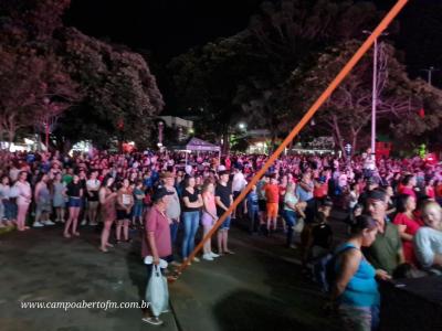 Natal de Laranjeiras 2023: abertura reúne famílias laranjeirenses na Praça Nogueira do Amaral