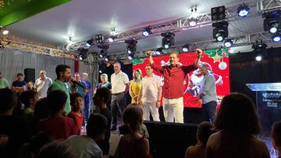 Natal de Laranjeiras 2023: abertura reÃºne famÃ­lias laranjeirenses na PraÃ§a Nogueira do Amaral