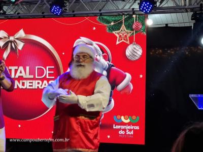 Natal de Laranjeiras 2023: abertura reÃºne famÃ­lias laranjeirenses na PraÃ§a Nogueira do Amaral