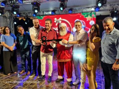 Natal de Laranjeiras 2023: abertura reÃºne famÃ­lias laranjeirenses na PraÃ§a Nogueira do Amaral