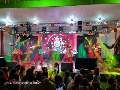 Natal de Laranjeiras 2023: abertura reÃºne famÃ­lias laranjeirenses na PraÃ§a Nogueira do Amaral