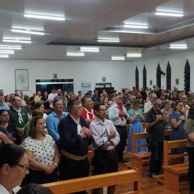 Abertura do TrÃ­duo em louvor a Imaculada ConceiÃ§Ã£o do Porto Barreiro, reuniu centenas de fiÃ©is