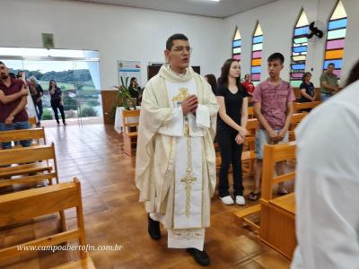 Padre JoÃ£o Rafael de Pitanga presidiu o 2Âº dia do TrÃ­duo em louvor a Imaculada ConceiÃ§Ã£o em Porto Barreiro