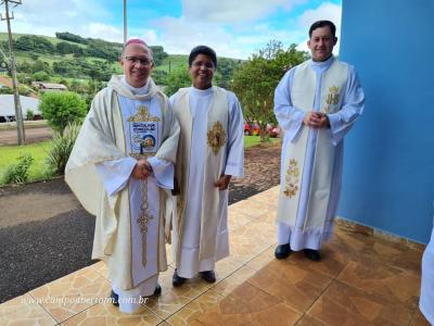 Bispo Dom Amilton presidiu a CelebraÃ§Ã£o dos 50 anos da ParÃ³quia Imaculada ConceiÃ§Ã£o do Porto Barreiro