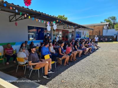CMEI Jardim Alvorada encerra ano com apresentaÃ§Ã£o dos alunos