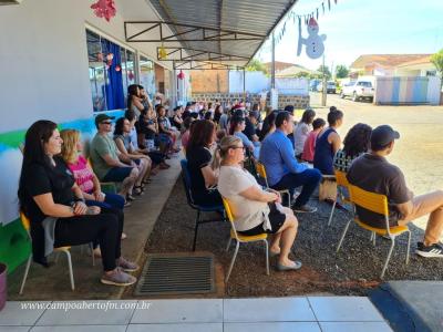 CMEI Jardim Alvorada encerra ano com apresentaÃ§Ã£o dos alunos