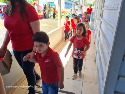 CMEI Jardim Alvorada encerra ano com apresentaÃ§Ã£o dos alunos