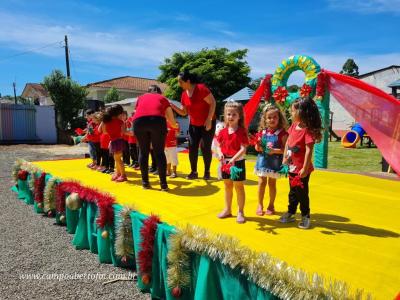 CMEI Jardim Alvorada encerra ano com apresentaÃ§Ã£o dos alunos
