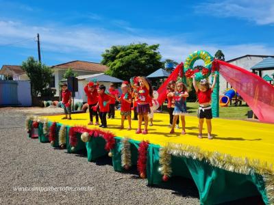 CMEI Jardim Alvorada encerra ano com apresentaÃ§Ã£o dos alunos
