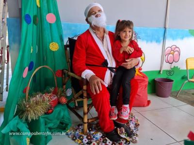 CMEI Jardim Alvorada encerra ano com apresentação dos alunos