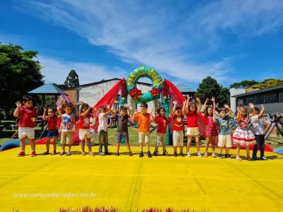 CMEI Jardim Alvorada encerra ano com apresentaÃ§Ã£o dos alunos