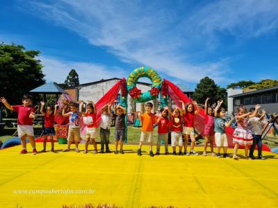CMEI Jardim Alvorada encerra ano com apresentaÃ§Ã£o dos alunos