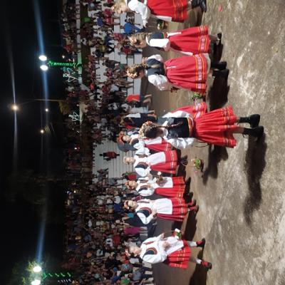 Virmond: Abertura do Natal teve Papai Noel e presente para as crianÃ§as