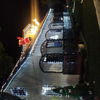 Virmond: Abertura do Natal teve Papai Noel e presente para as crianÃ§as