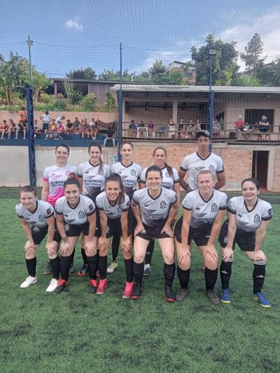 Representante de Laranjeiras do Sul conquista o titulo da Copa Garotas em Campo