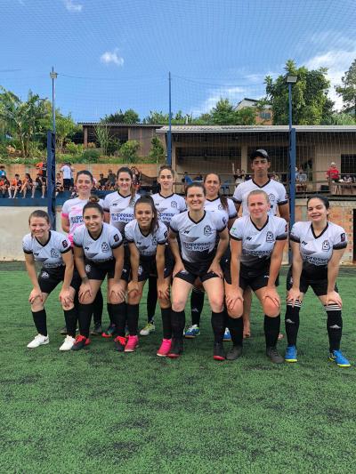 Representante de Laranjeiras do Sul conquista o titulo da Copa Garotas em Campo