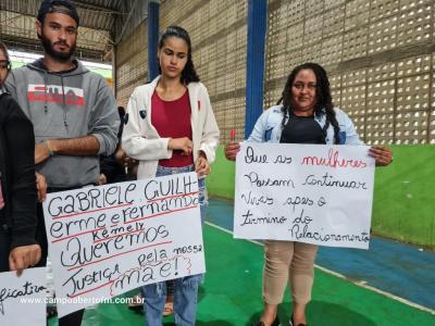 Manifestação Contra a Violência às Mulheres teve de ser transferida devido ao mau tempo