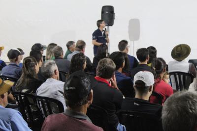 PrÃ©-assembleia da Coprossel reÃºne Cooperados de Nova Laranjeiras 