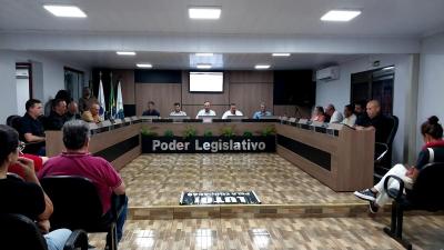 LS: Projeto que altera plano de carreira dos professores gerou polÃªmica na sessÃ£o da dos vereadores desta segunda (19)