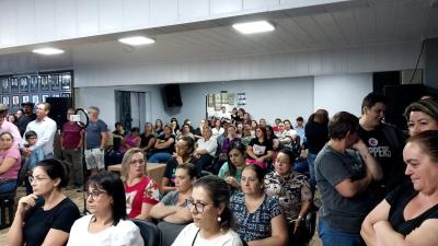 LS: Projeto que altera plano de carreira dos professores gerou polÃªmica na sessÃ£o da dos vereadores desta segunda (19)