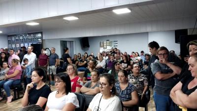 LS: Projeto que altera plano de carreira dos professores gerou polÃªmica na sessÃ£o da dos vereadores desta segunda (19)