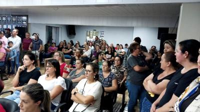 LS: Projeto que altera plano de carreira dos professores gerou polÃªmica na sessÃ£o da dos vereadores desta segunda (19)