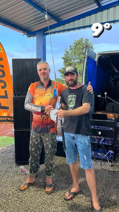 Valdir do Rio Guarani é Campeão do 2º Torneio de Pesca do Clube das Águas do Buriti 