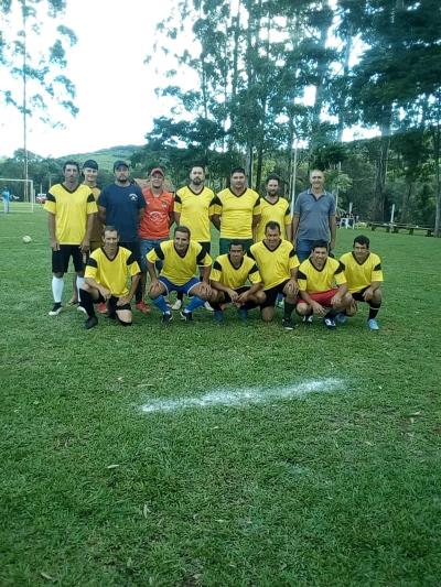 RBI e São Miguel são os finalistas do Futebol Sete Veterano do Recanto Esportivo 