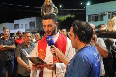 Milhares de FiÃ©is percorreram os Ãºltimos passos de Jesus Cristo na ProcissÃ£o Luminosa