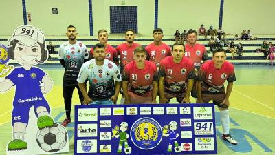 Atual CampeÃ£o da Copa Garotinho de Futsal Masculino Livre estrÃ©ia com vitÃ³ria 