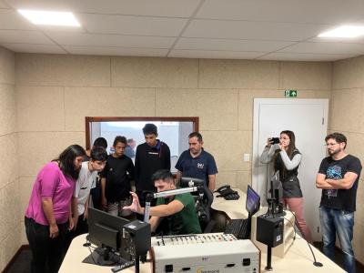 LS: Nesta quarta-feira, a RÃ¡dio Campo Aberto FM recebeu a 1Âª Turma do Projeto "Jovens Comunicadores" 