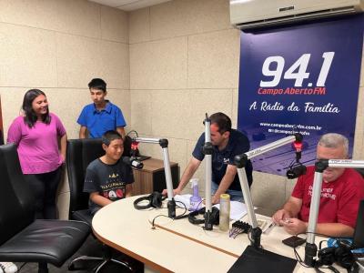 LS: Nesta quarta-feira, a RÃ¡dio Campo Aberto FM recebeu a 1Âª Turma do Projeto "Jovens Comunicadores" 