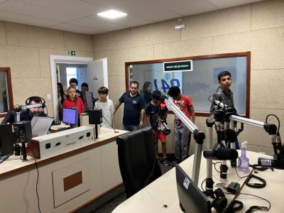 LS: Nesta quarta-feira, a RÃ¡dio Campo Aberto FM recebeu a 1Âª Turma do Projeto "Jovens Comunicadores" 