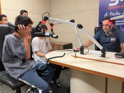 LS: Nesta quarta-feira, a RÃ¡dio Campo Aberto FM recebeu a 1Âª Turma do Projeto "Jovens Comunicadores" 