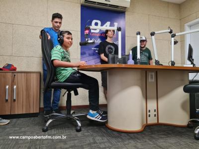 Etapa das visitas a Campo Aberto FM do Projeto Jovens Comunicadores foi concluÃ­da nesta segunda (29)