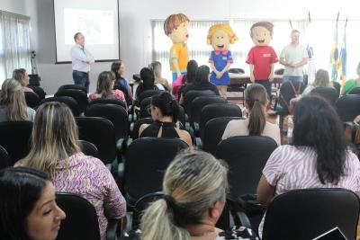 Professores de Laranjeiras participam de capacitaÃ§Ã£o do Programa Agrinho