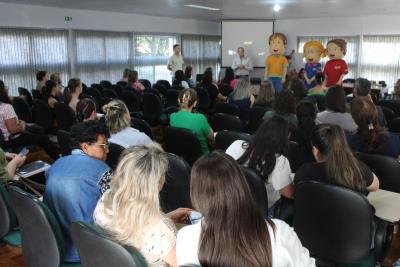 Professores de Laranjeiras participam de capacitaÃ§Ã£o do Programa Agrinho