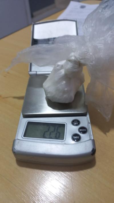 LS: IndivÃ­duo Ã© preso em flagrante por trÃ¡fico de drogas no bairro JoÃ£o Fernandes
