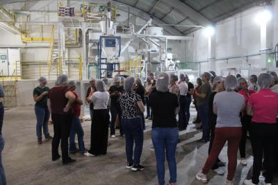 Mulheres cooperadas da Castrolanda, participam de imersÃ£o cooperativista na Coprossel