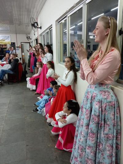 LS: CTG EstÃ¢ncia do IguaÃ§u comemora Dia das MÃ£es com jantar